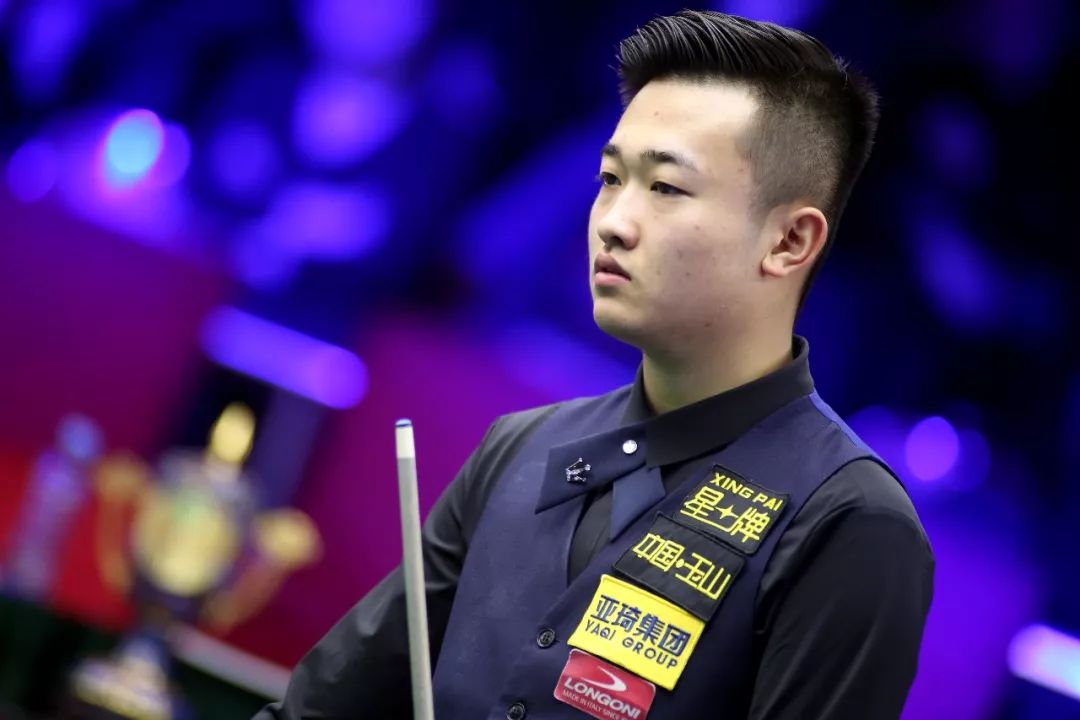 更看到了中 更看到了中